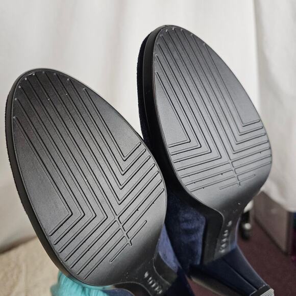 Ecco Danish Design Navy Suede Sz40 heels Pump Slipon shoes. Career. Work. Office - Picture 13 of 15